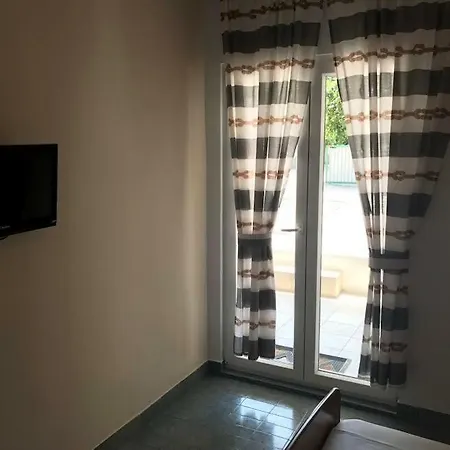 Apartman Josic 1 *