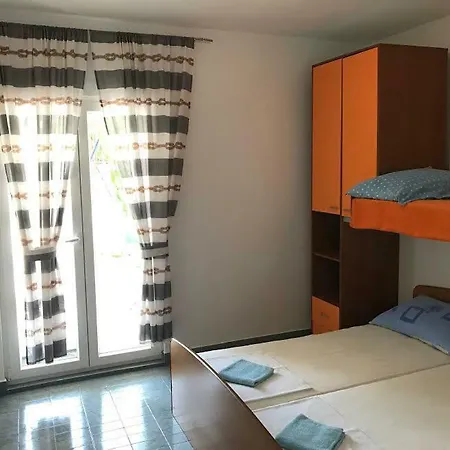 Apartment Apartman Josic 1